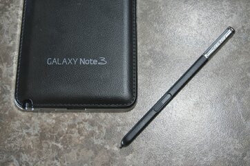 galaxy-note-3-and-pen.jpg